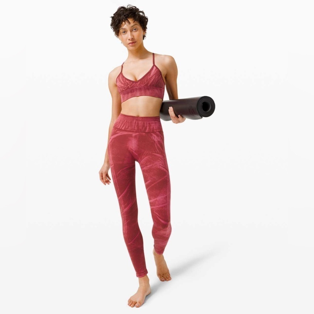 Lululemon Ebb To Street Bra A/B Cup Stone Wash Chianti Seamless W2BS2S Size 8